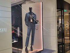 -CHANEL(恒隆广场店)