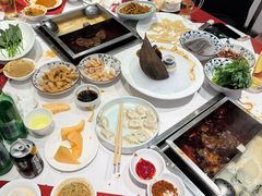 -皇城老妈·大连海鲜火锅(港湾店)