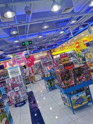 -玩具反斗城(正大广场店)