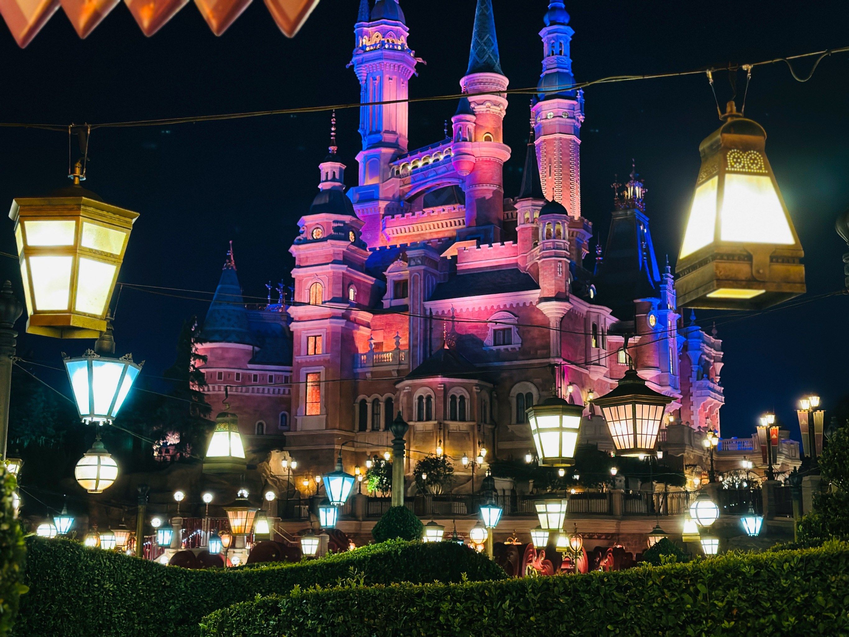 夜晚的城堡奇遇