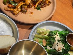 -SHAN山(前滩太古里店)