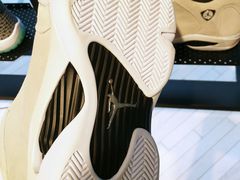 -Air Jordan(世贸天阶店)