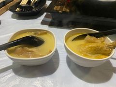 -鲜入围煮花胶鸡海鲜火锅