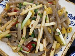 -黄桷树曹家私房菜(江与城店)