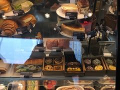 面包甜点陈列柜-星巴克臻选(江门汇悦大融城店)
