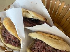 -闫家驴肉火烧(五四店)