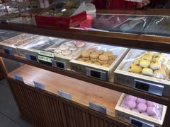 面包甜点陈列柜-稻香村(文殊院旗舰店)