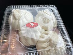 -白玉兰食品甜凤店(合生汇店)