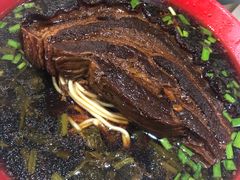 -小龙大肉面馆