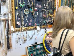 -泰康仰忠精品批发城