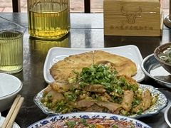 -乐山食古香跷脚牛肉