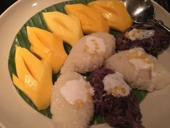 芒果糯米饭-Ruen Urai