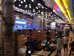 -河坝烧烤串城(金达莱店)