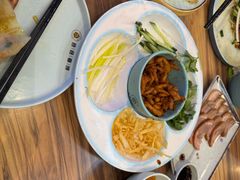 -合合春饼·酱骨·东北菜(潘家园店)