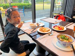 -宁波东钱湖华茂希尔顿酒店·湖畔全日餐厅