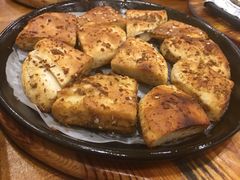 料理烤特色火烧-老东镇啤酒屋海鲜加工·蒸汽海鲜·海鲜烧烤(台东店)