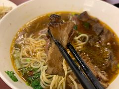 -尊品原汁牛肉面