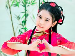 -九月鹰飞汉服摄影工作室