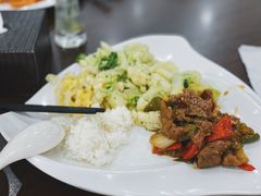 -上海星瀚奔驰4S店(红柳路店)