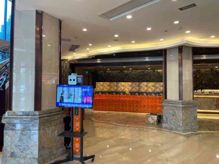 鑫复盛大酒店(白沙河店)-"去青岛出差,当地同事带我去的,我到哪就爱.