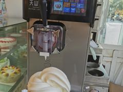 -绿姿鲜奶烘焙(临城店)