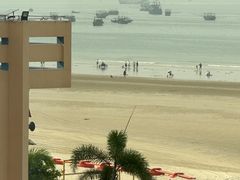 -侨港海滩