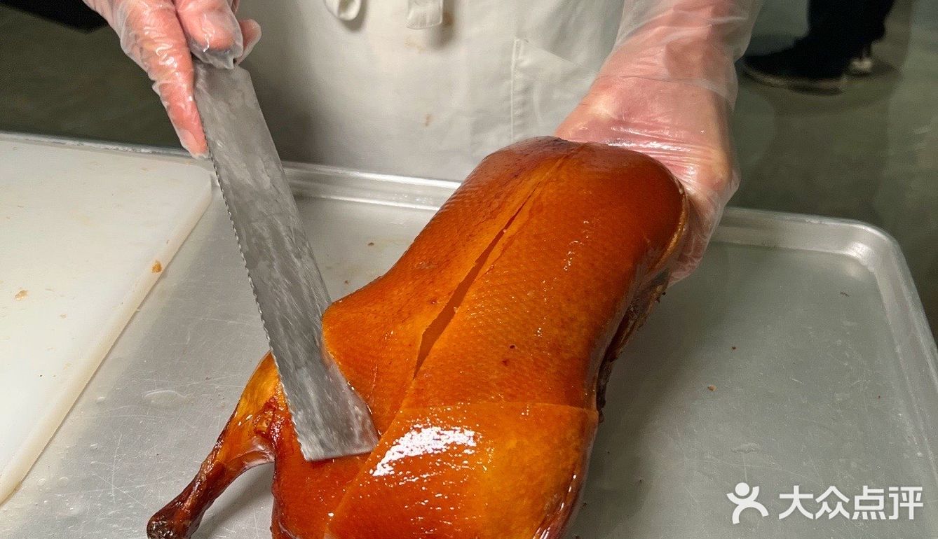 鱼子酱片皮鸭🦆最高规格的烤鸭