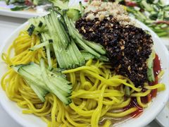 -吾买尔花卷鸡家常菜