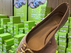 -广州周大福金融中心