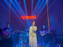 -TZ House音乐现场(来福士中心店)