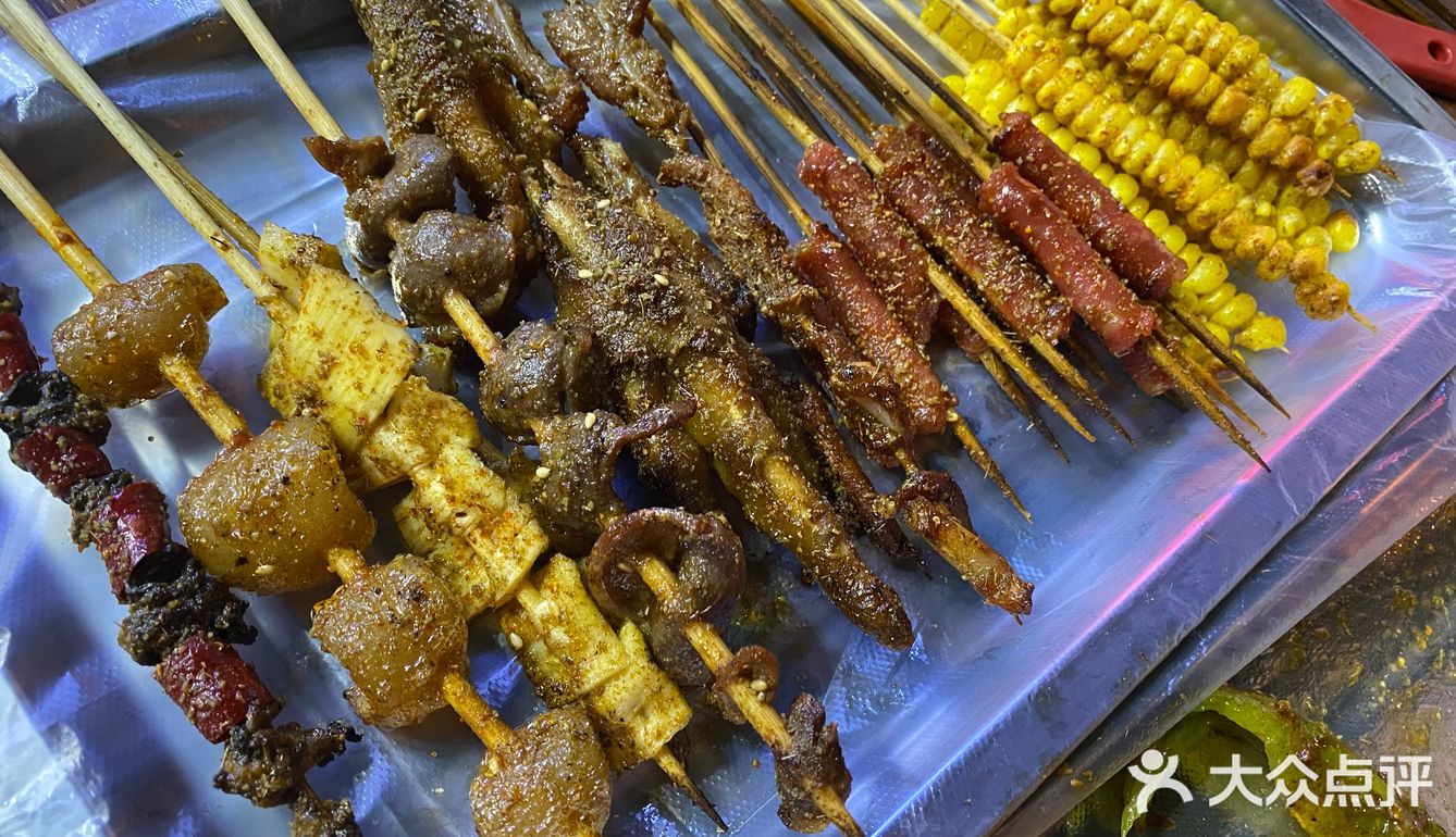 啤酒配烧烤深夜放毒