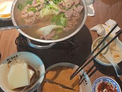-肖四女乐山跷脚牛肉(世博源店)