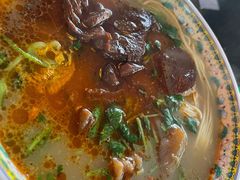 -金杨拉面王小吃面馆·牛三宝面·红烧牛肉粉