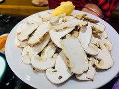 -宏宏无烟石板烧烤