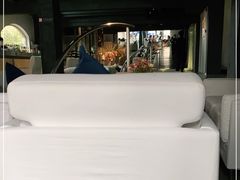 -穹六人间 people 6(岳阳路店)