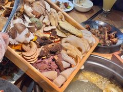 -一朵菌·野生菌探索家火锅(南亚店)