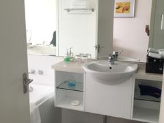 行政房2609-杭州滨江宝龙城华美达酒店