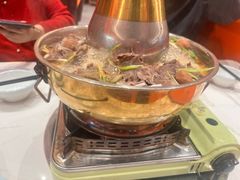 -撒拉人家.酸菜牦牛肉火锅