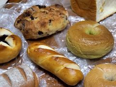 -沁屋面包店(人民东路店)