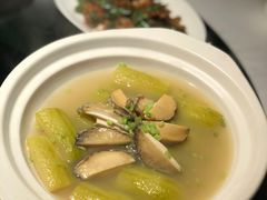 黑毛节瓜清煲六头鲍鱼-炳胜品味(海印总店)