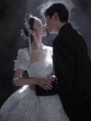 -都市丽人婚纱摄影