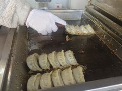 -周震馄饨