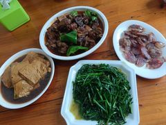 -山里人家土菜馆(茅山店)