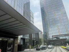 -深圳国际会展中心希尔顿酒店(前海华发冰雪世界店)