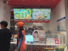 -DQ·蛋糕·冰淇淋(大宁国际商业广场店)