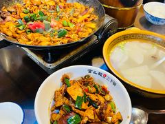 -富正毅三下锅·湘西韵味(天门山索道店)
