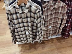 -优衣库(青岛伟东乐客城店)