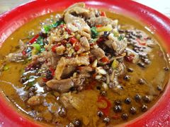 水煮肉片-老三样·美食研究中心(世贸路店)
