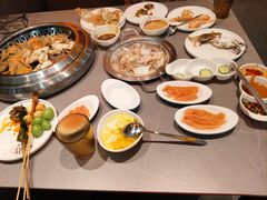 -黑金·寻焰自助百汇·烤肉·火锅(中街店)