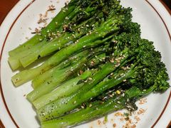 香松碎烤西兰苔-CRAZYONES西班牙海鲜饭(上海美罗城店)